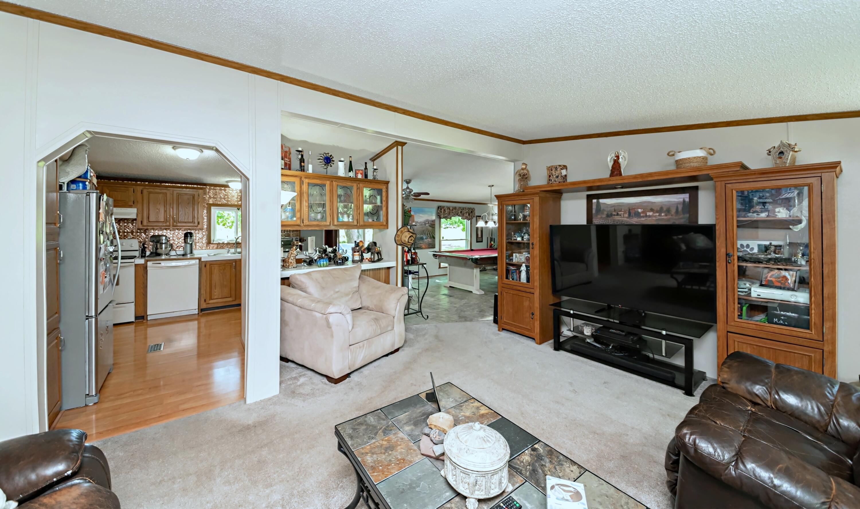 9203 Date Road Baroda, MI 49101 - Photo 6 of 35 DSC02815_