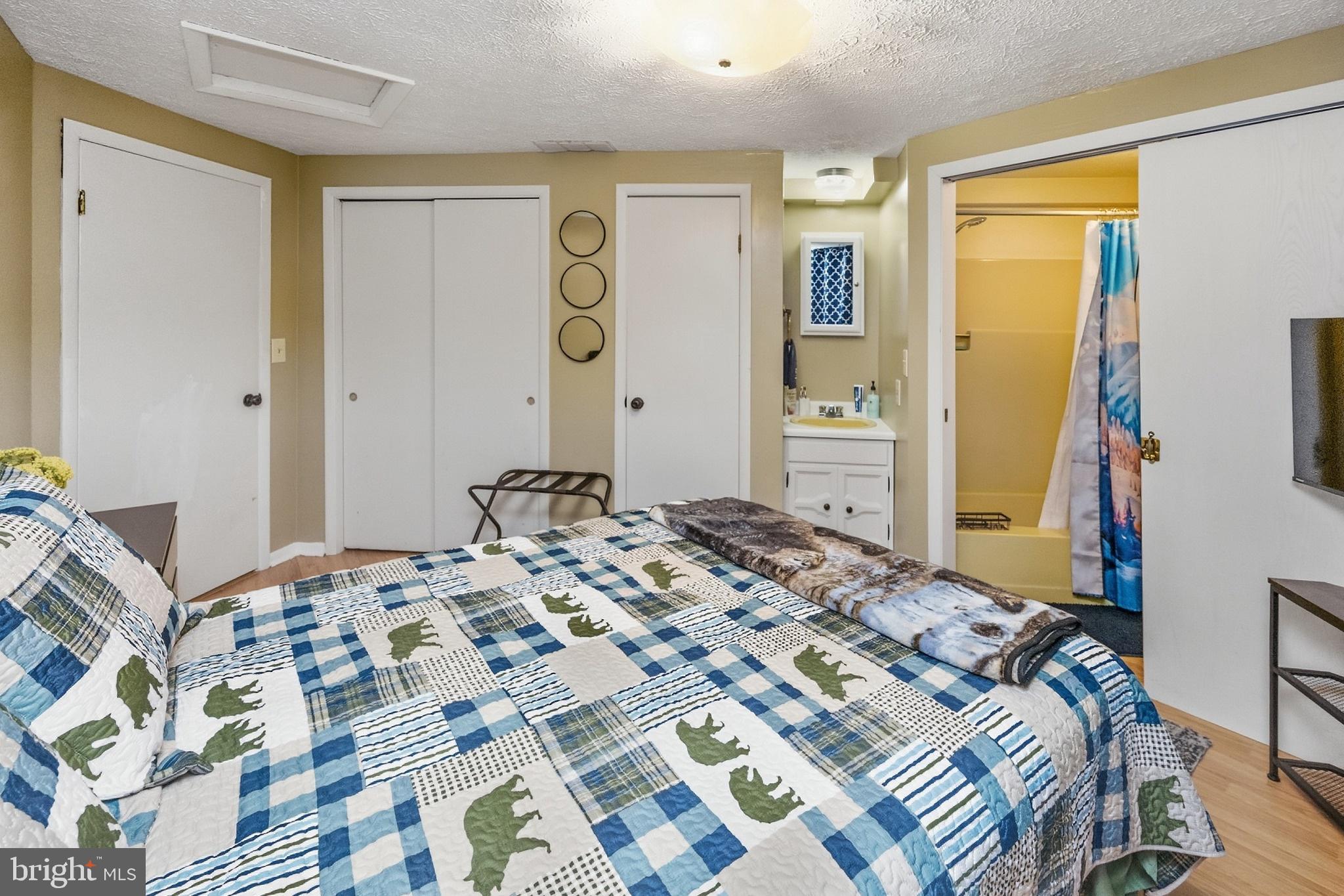 1724 Mosser Road, Unit 8 McHenry, MD 21541 - Photo 16 of 32 Gallery Image 16