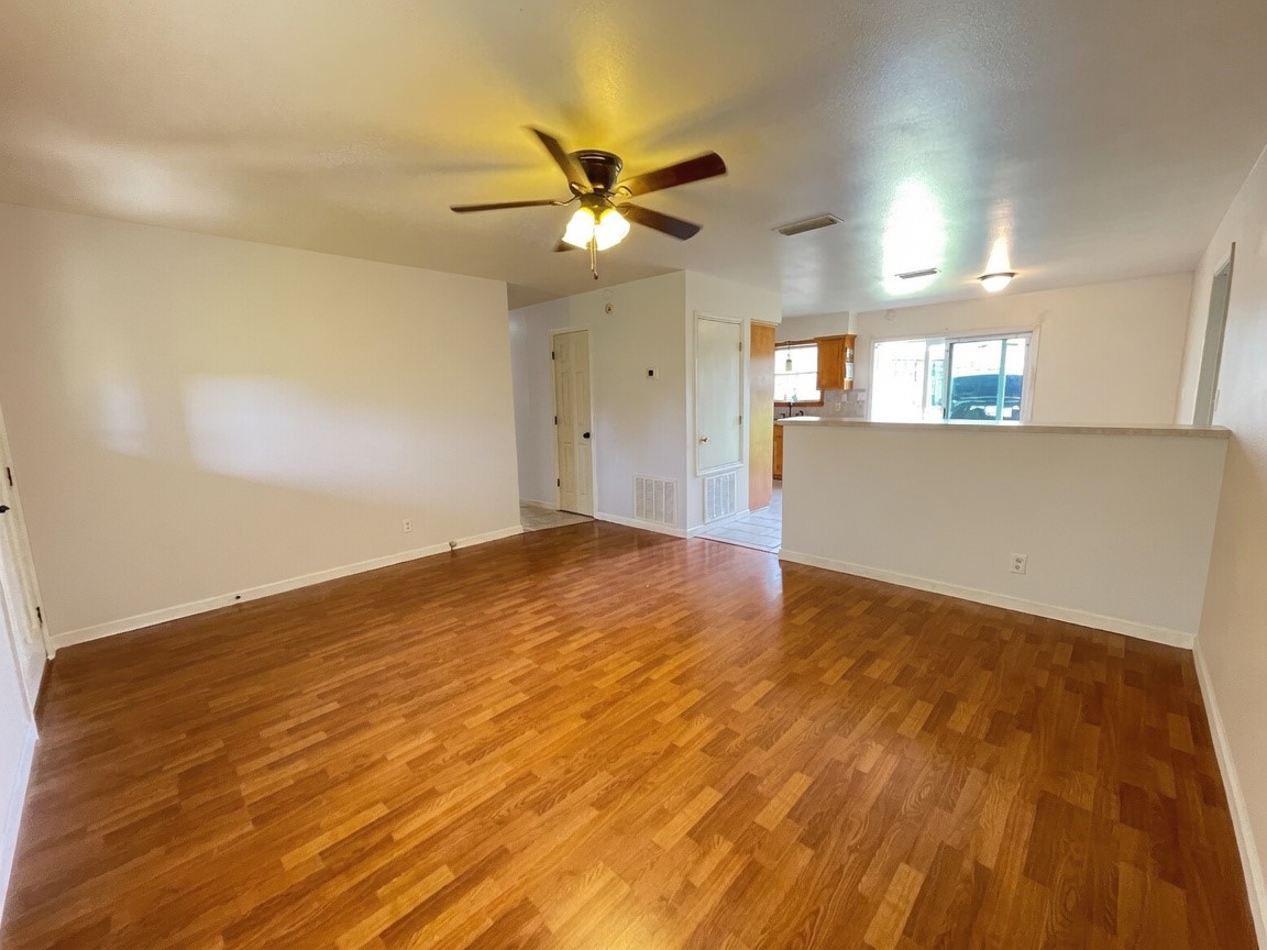401 Anderson Road Cuero, TX 77954 - Photo 11 of 23