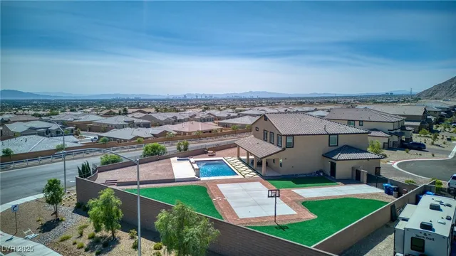 $1,239,999 | 5592 Hickory Tree Street, Las Vegas, NV 89149