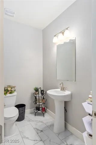 $1,239,999 | 5592 Hickory Tree Street, Las Vegas, NV 89149