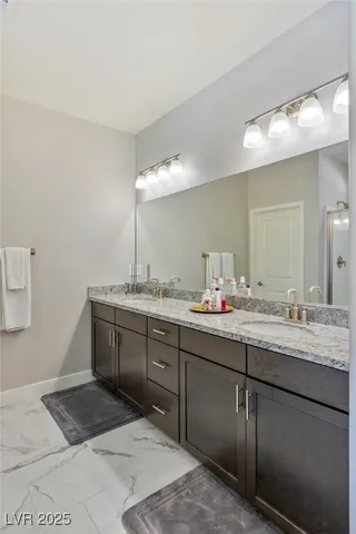 $1,239,999 | 5592 Hickory Tree Street, Las Vegas, NV 89149