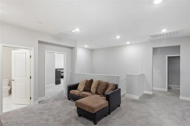 $1,239,999 | 5592 Hickory Tree Street, Las Vegas, NV 89149