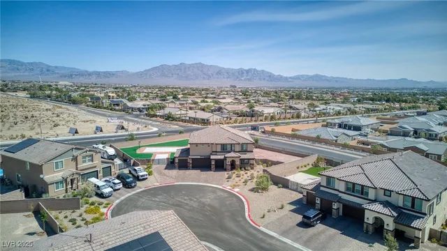 $1,239,999 | 5592 Hickory Tree Street, Las Vegas, NV 89149