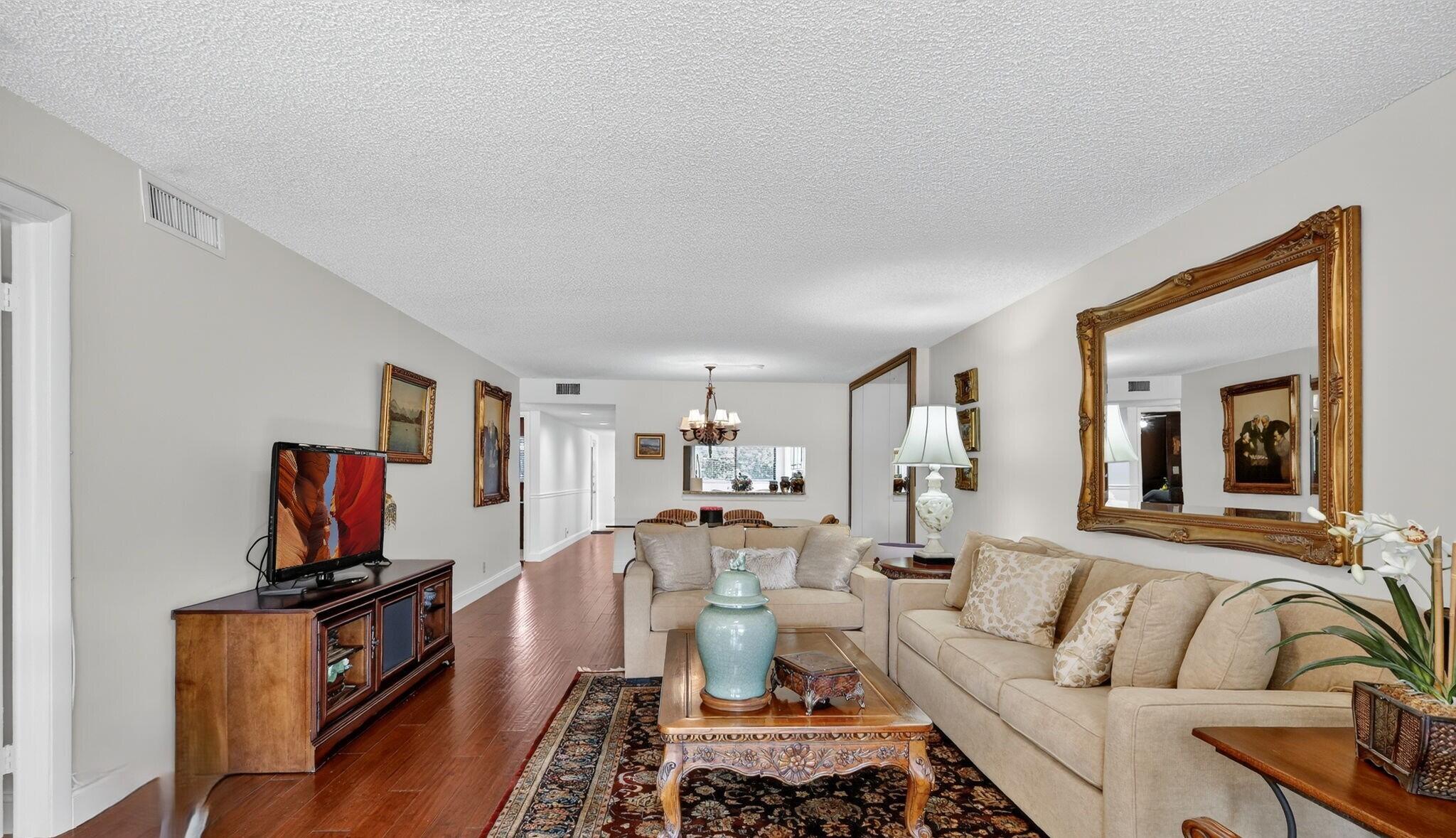 5550 Witney Drive, Unit 101 Delray Beach, FL 33484 - Photo 11 of 32 10-web-or-mls-_82A6984