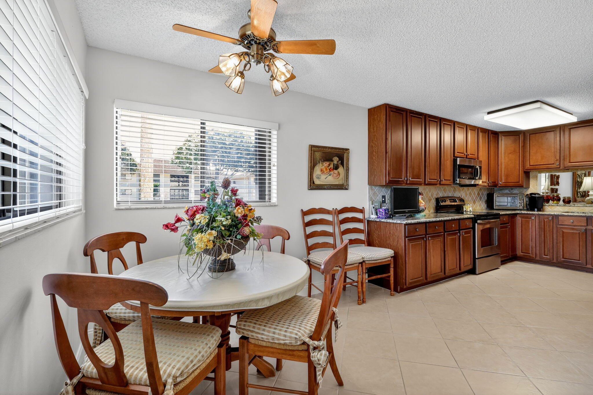 5550 Witney Drive, Unit 101 Delray Beach, FL 33484 - Photo 14 of 32 14-web-or-mls-_82A6928