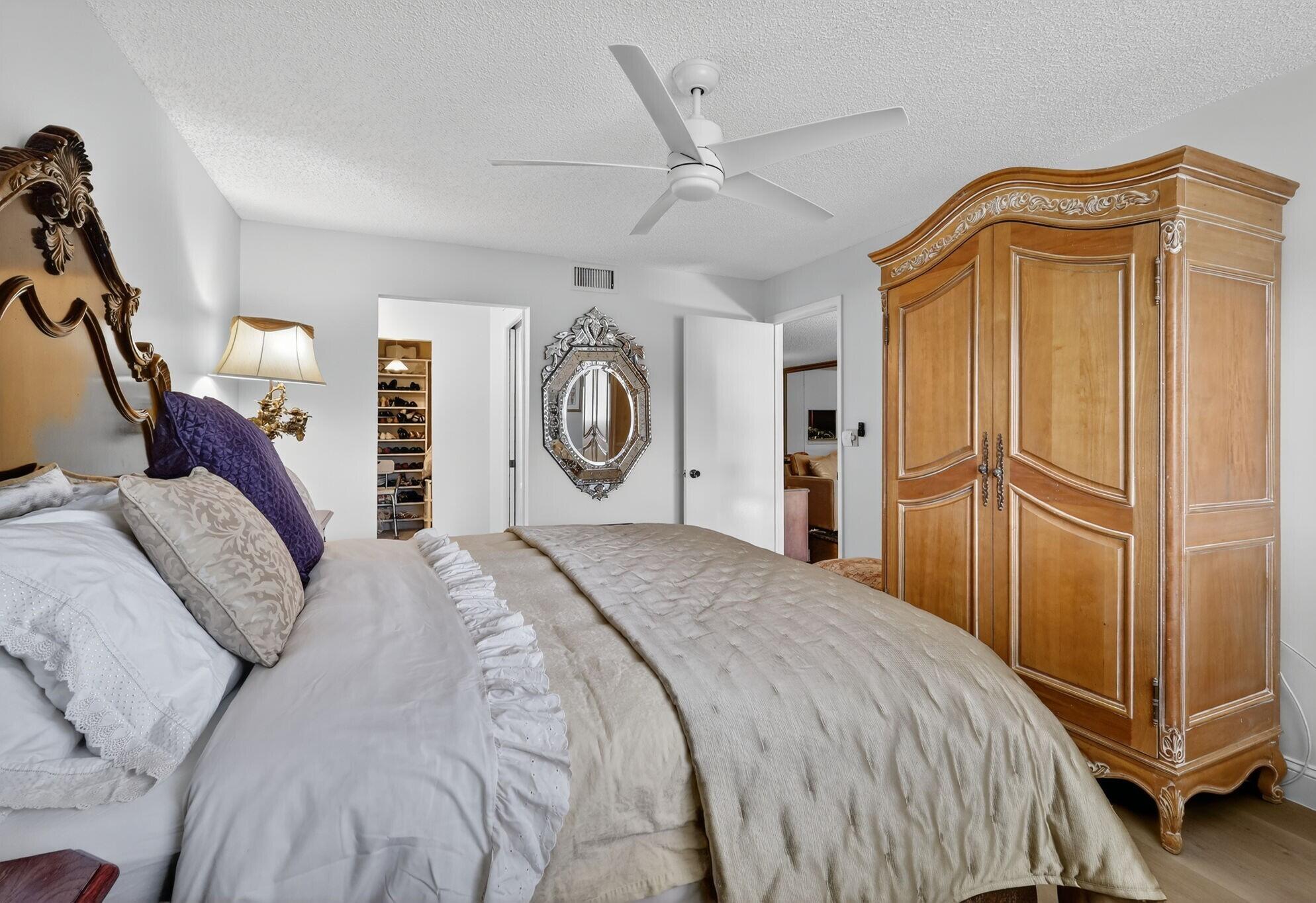 5550 Witney Drive, Unit 101 Delray Beach, FL 33484 - Photo 20 of 32 22-web-or-mls-_82A7004