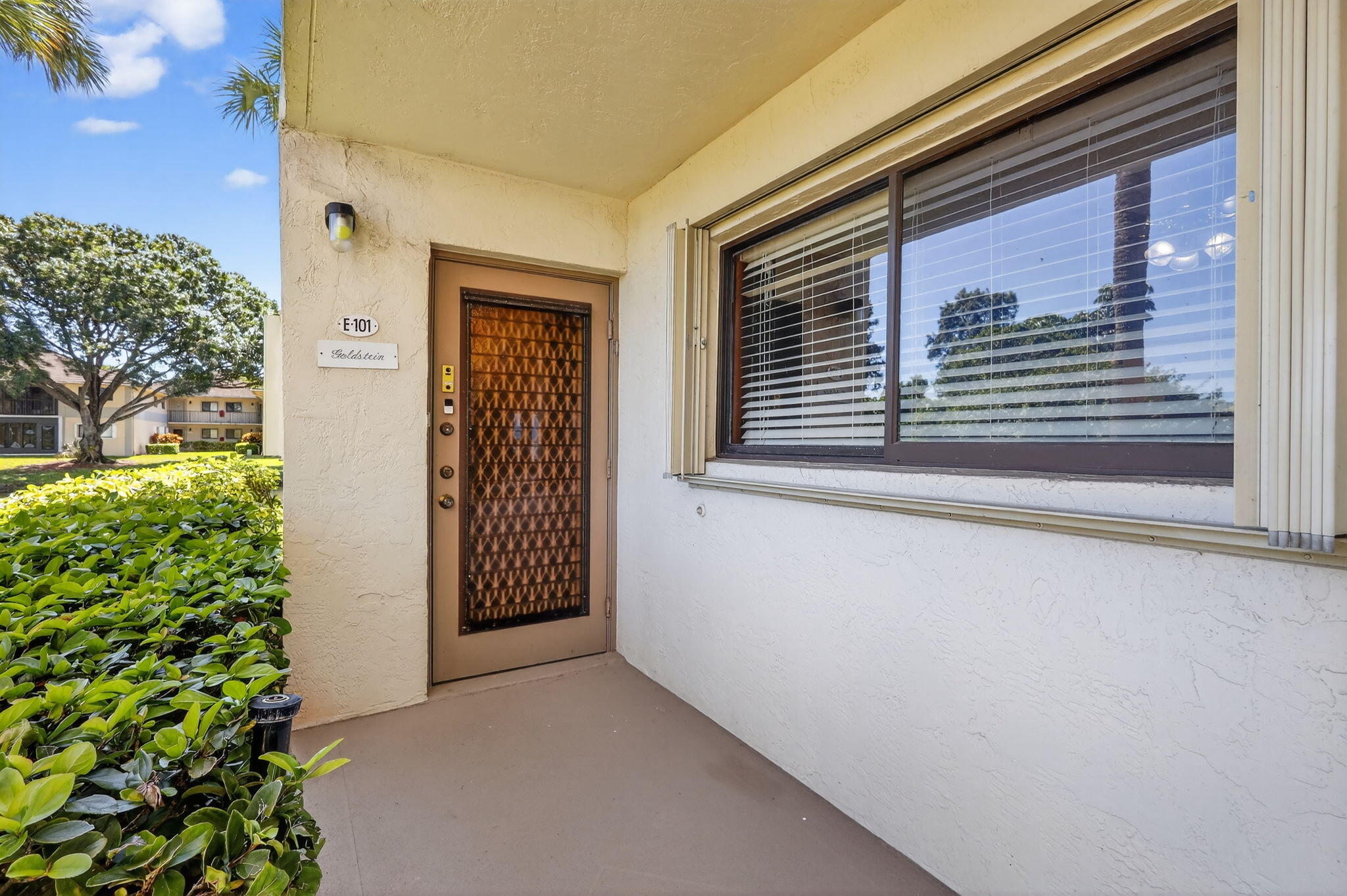 5550 Witney Drive, Unit 101 Delray Beach, FL 33484 - Photo 6 of 32 4-web-or-mls-_82A7054