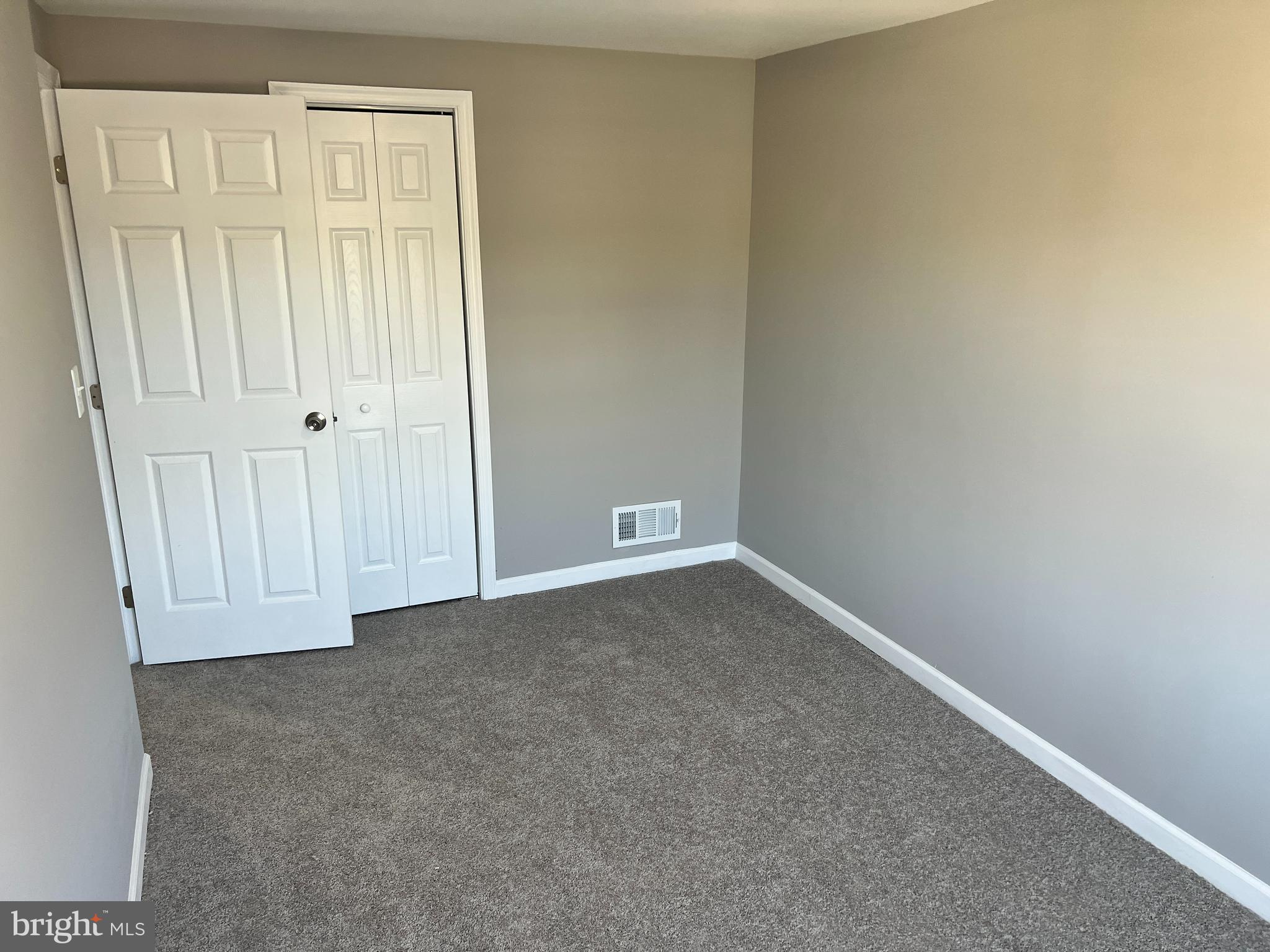 2011 Larkhall Road Dundalk, MD 21222 - Photo 16 of 21