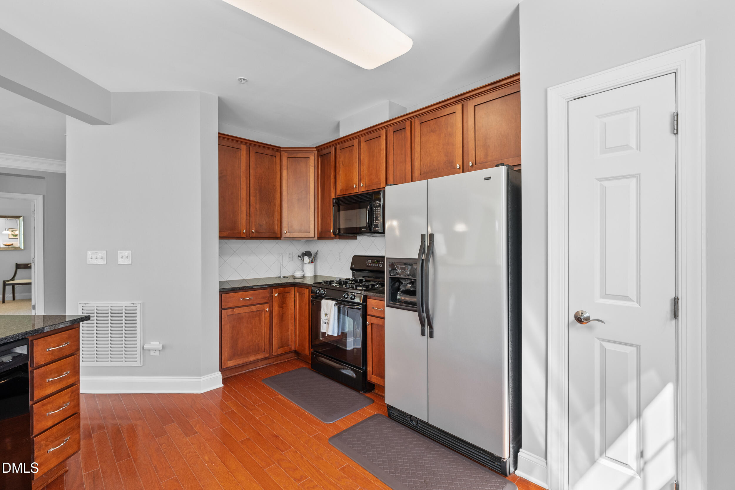 10411 Rosegate Court, Unit 203 Raleigh, NC 27617 - Photo 12 of 27 14 -10411 rosegate ct, interior, kitchen