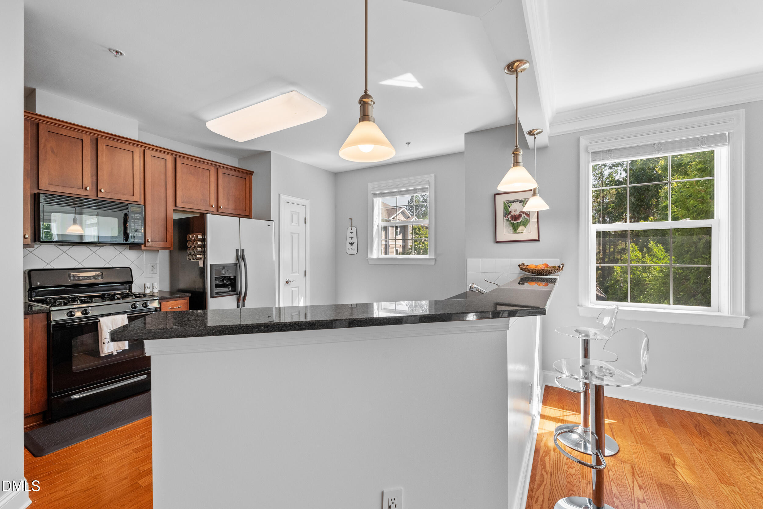 10411 Rosegate Court, Unit 203 Raleigh, NC 27617 - Photo 13 of 27 11 -10411 rosegate ct, interior, kitchen