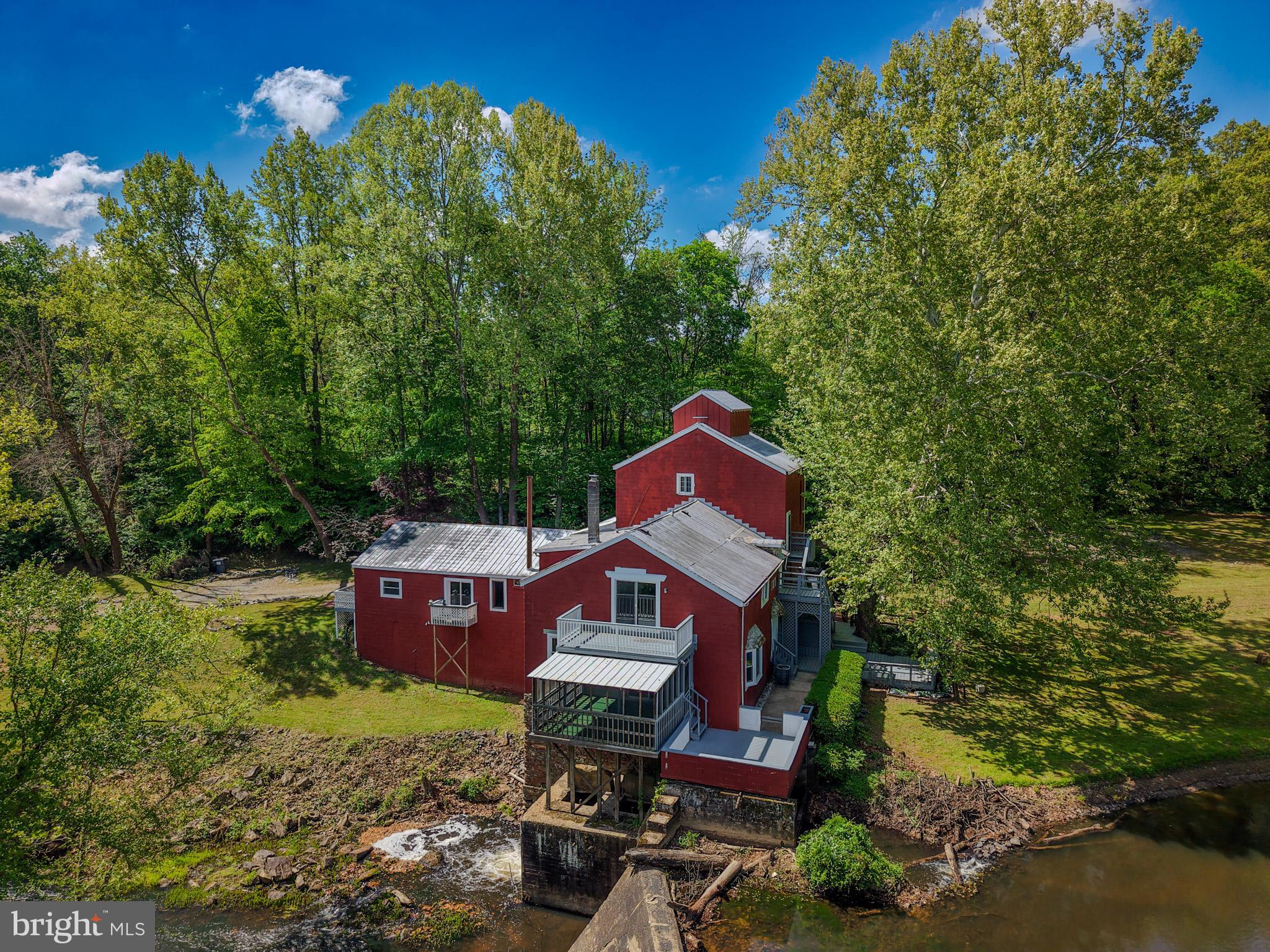 6908 South Roxbury Mill Road Spotsylvania, VA 22551 - Photo 11 of 94
