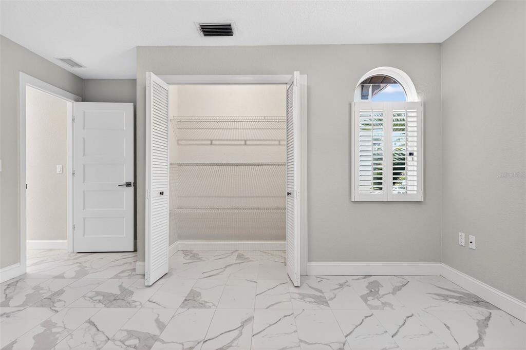 562 Ranger Lane Longboat Key, FL 34228 - Photo 40 of 96