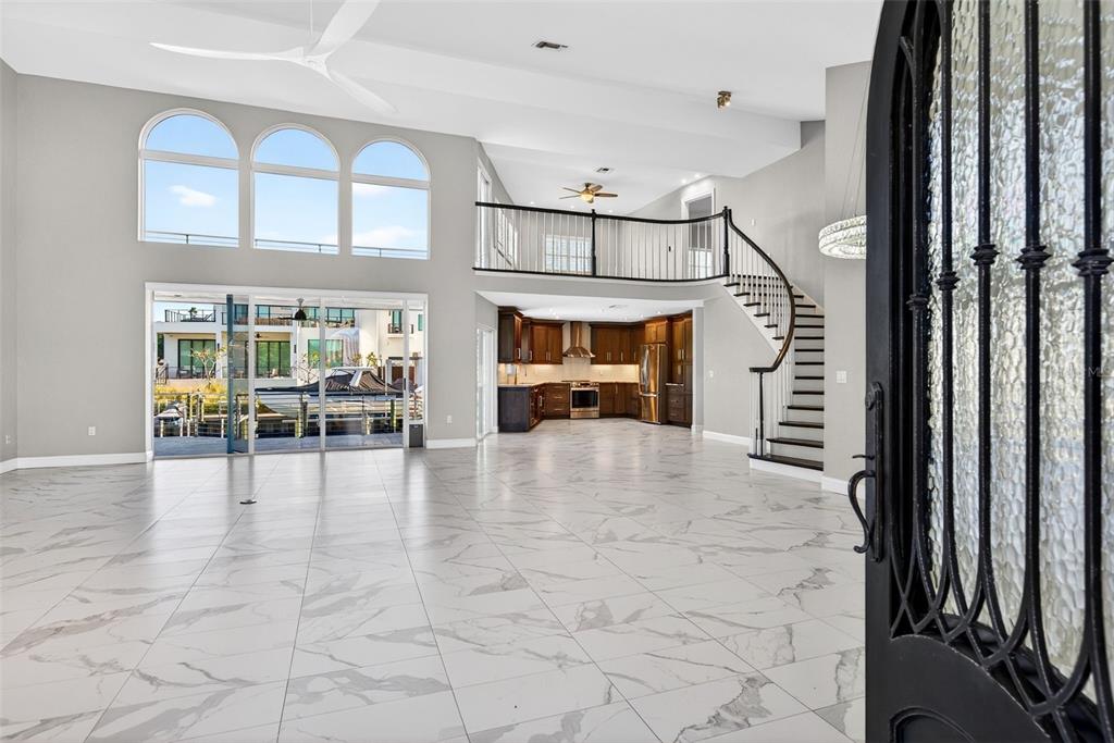 562 Ranger Lane Longboat Key, FL 34228 - Photo 10 of 96