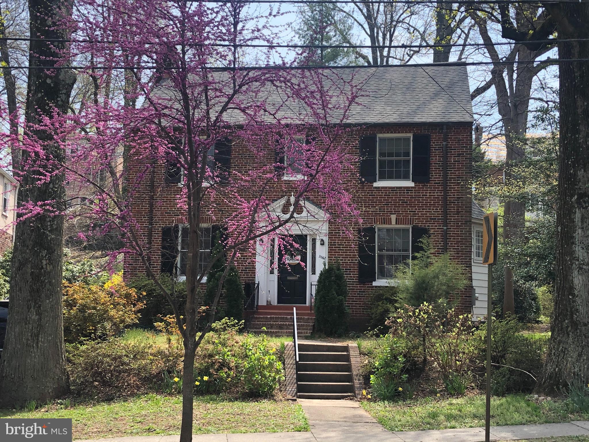 3062 Porter Street NW!