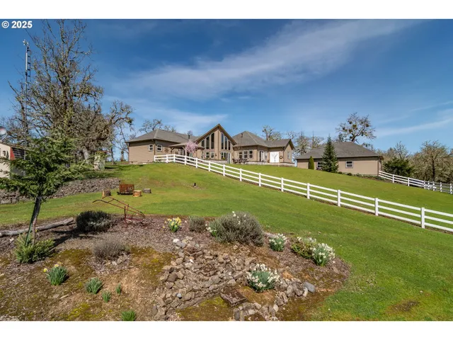 $1,498,000 | 1000 Windy Mountain Lane, Oakland, OR 97462