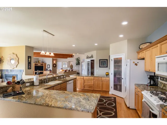 $1,498,000 | 1000 Windy Mountain Lane, Oakland, OR 97462