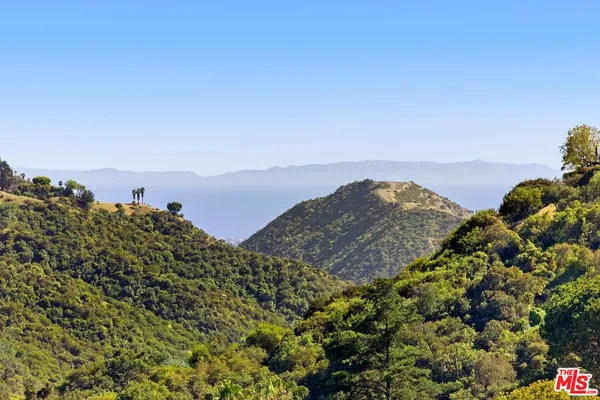 $25,000 | 15438 Mulholland Drive, Los Angeles, CA 90077