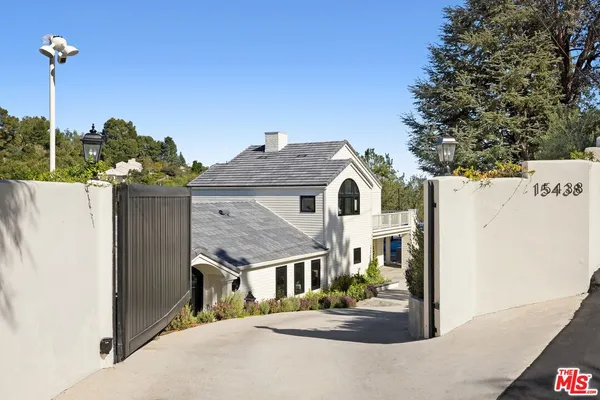 $25,000 | 15438 Mulholland Drive, Los Angeles, CA 90077