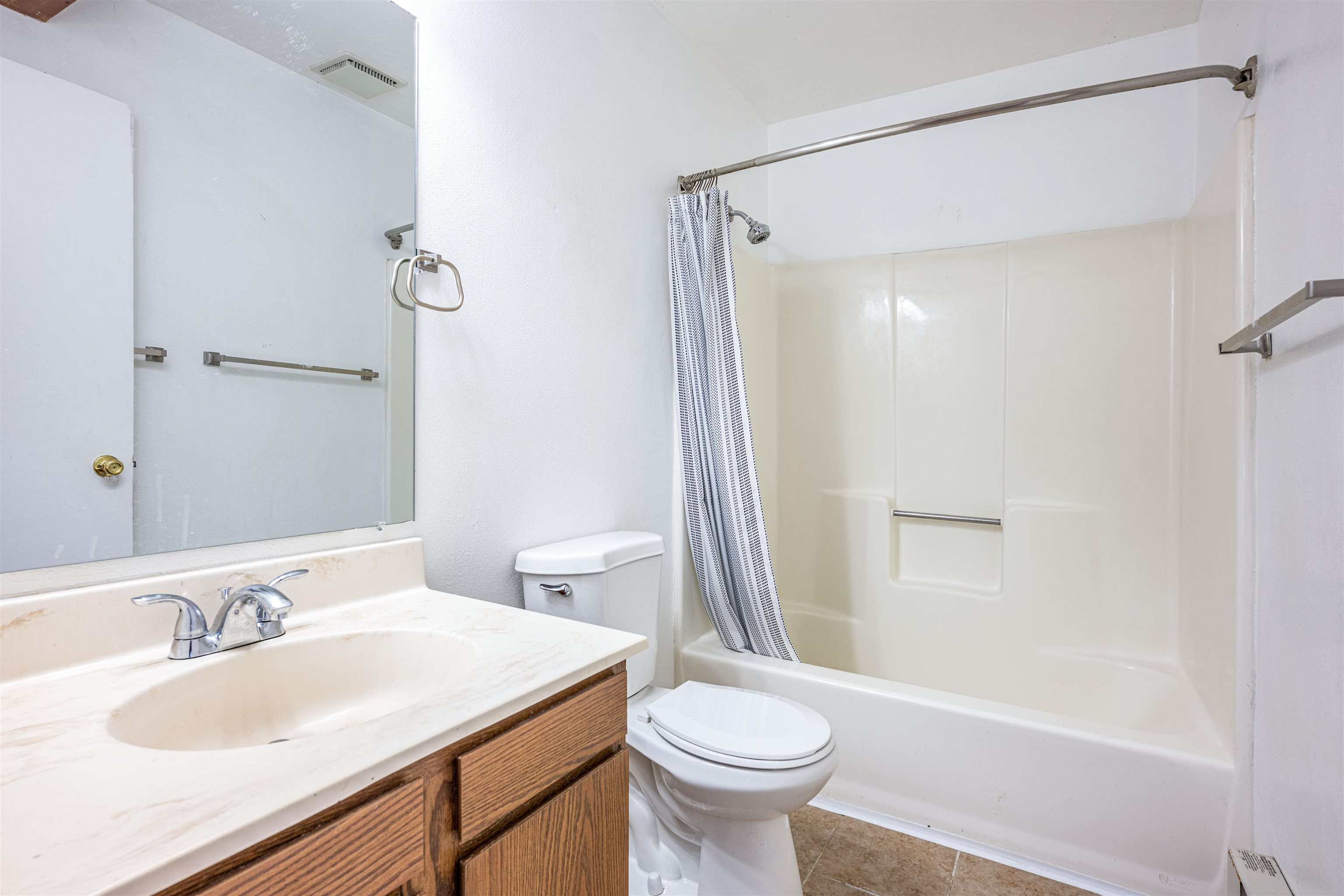 2 Cedar Street, Unit 2 Wisconsin Dells, WI 53965 - Photo 8 of 44