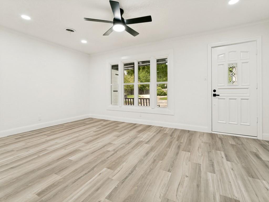429 Harmon Road Hurst, TX 76053 - Photo 3 of 17 Large living area