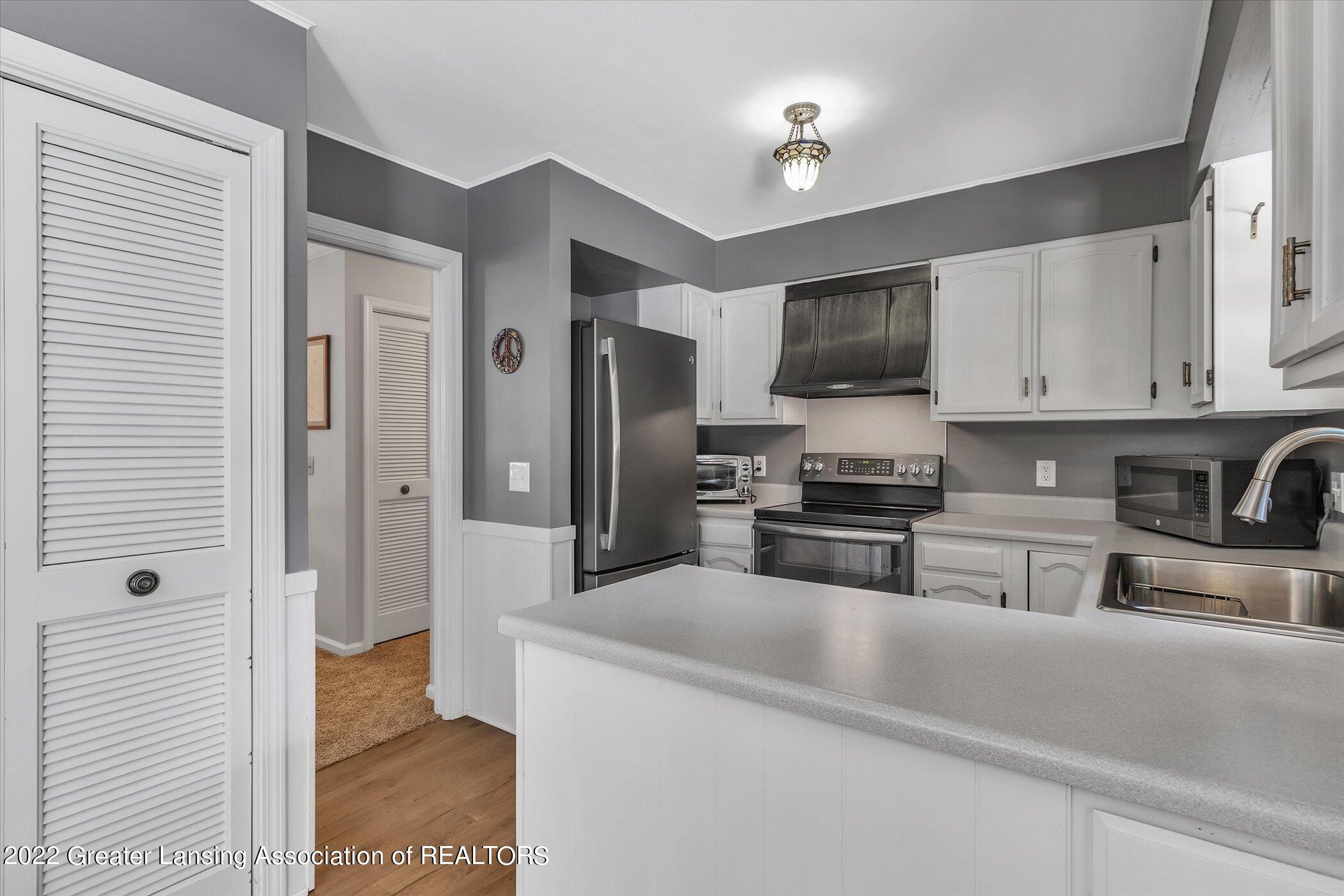 1459 Cheboygan Road Okemos, MI 48864 - Photo 15 of 57 14-1459-Cheboygan-Rd-WindowStill-Real-Es