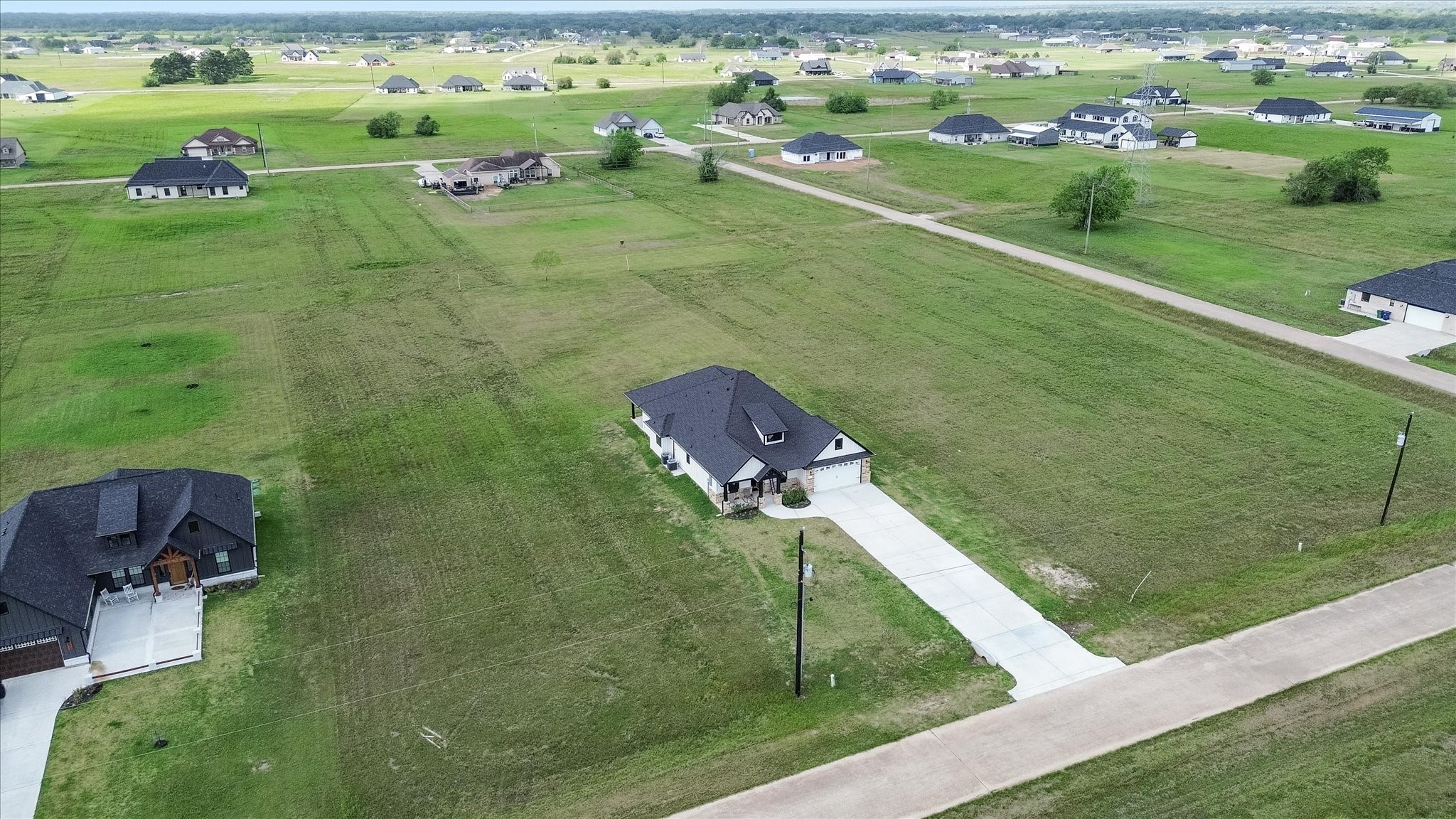 447 Sunset Trail Angleton, TX 77515 - Photo 34 of 41 aerial View