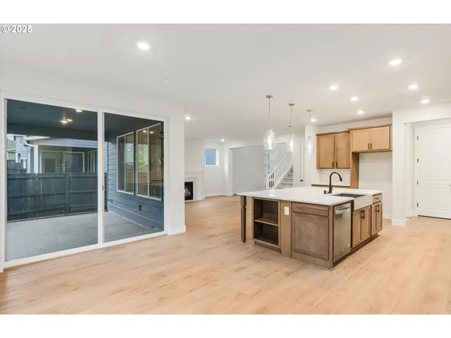 $849,990 | 366 South 87th Avenue, Ridgefield, WA 98642