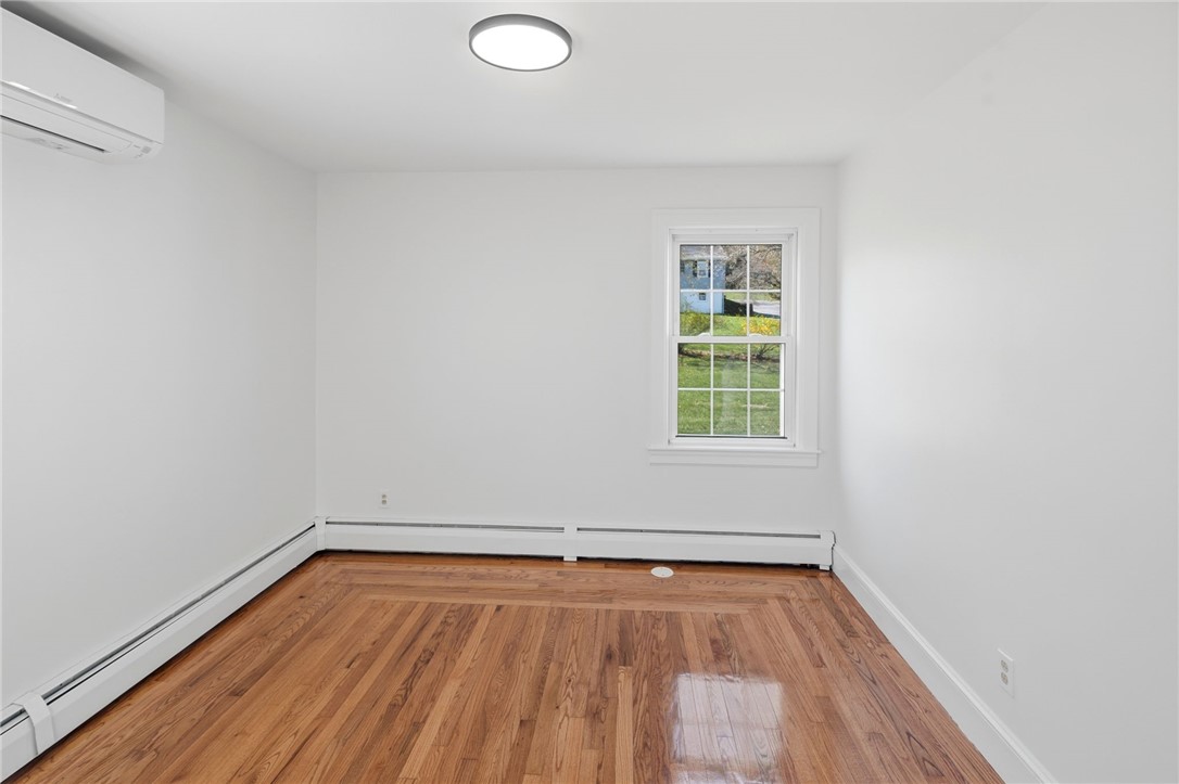 458 River Road Lincoln, RI 02865 - Photo 18 of 37