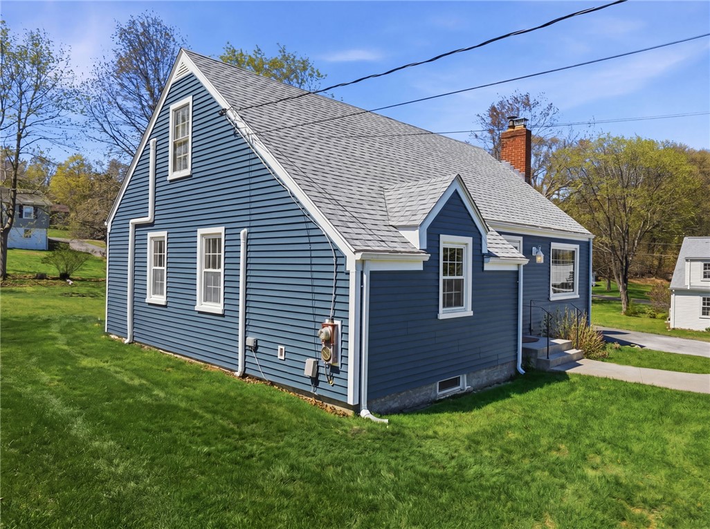 458 River Road Lincoln, RI 02865 - Photo 33 of 37