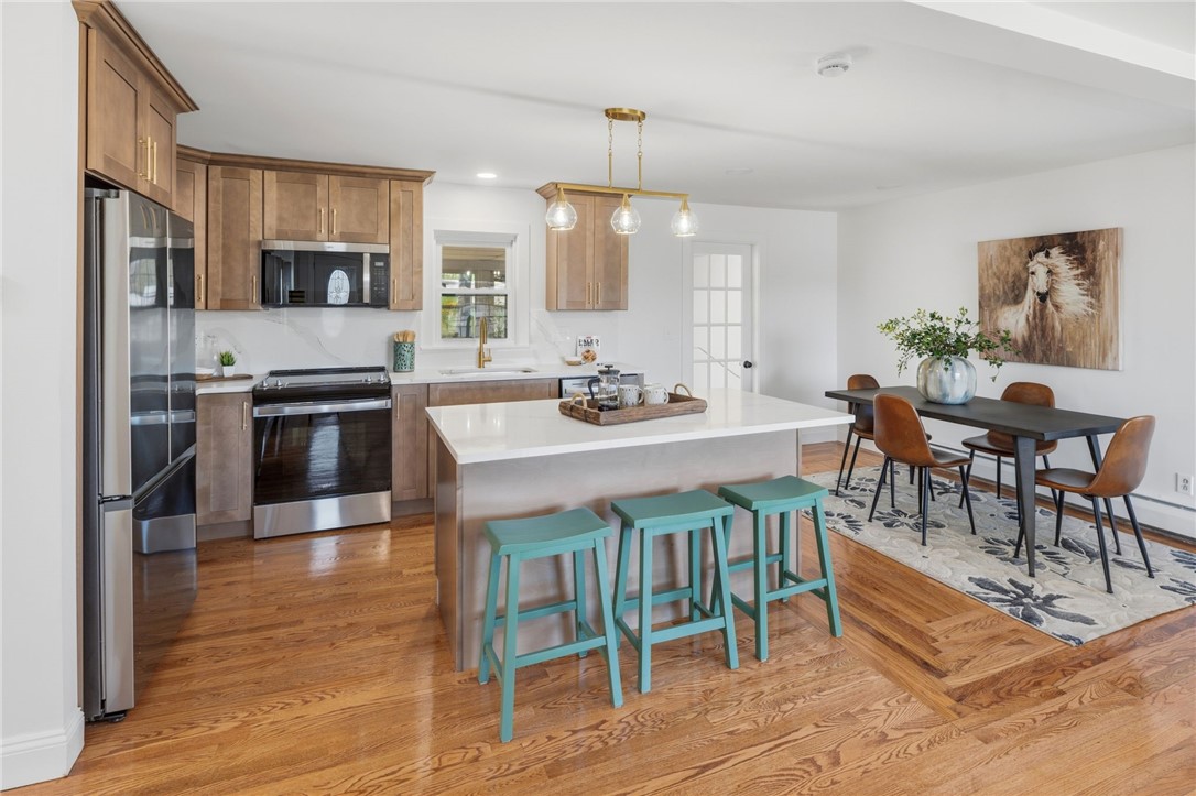 458 River Road Lincoln, RI 02865 - Photo 9 of 37