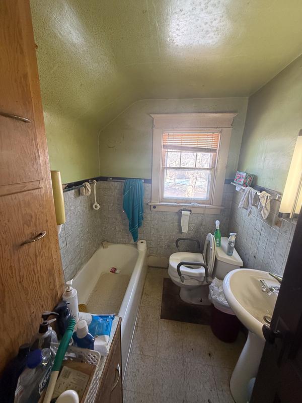 209 Walnut Street Marshall, MN 56258 - Photo 17 of 19