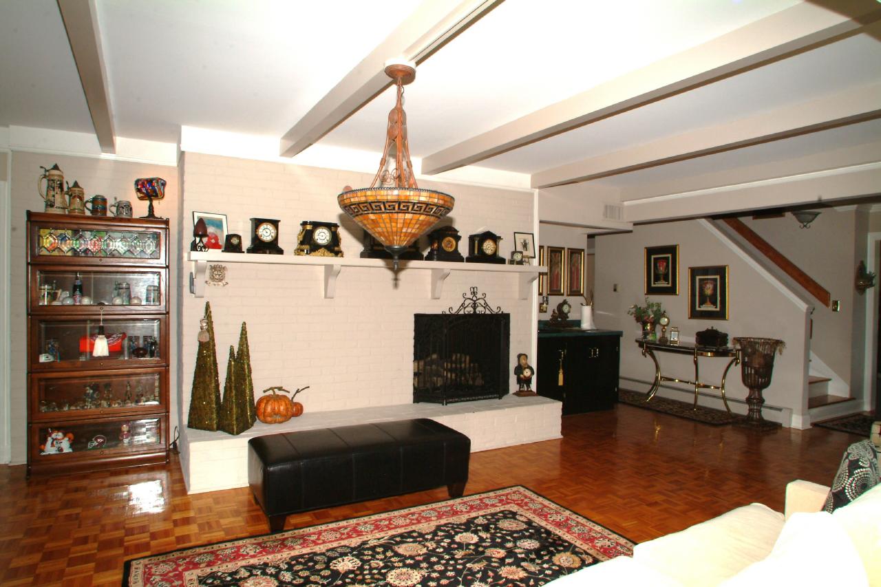 3601 Mud Lick Road Southwest Roanoke, VA 24018 - Photo 8 of 10 Family Room