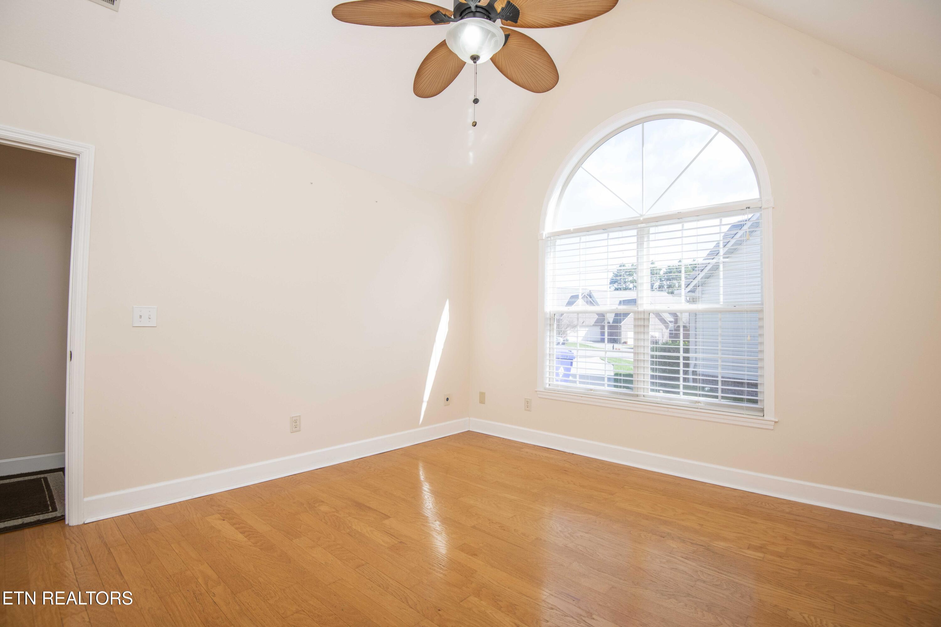 118 Channel Way Clinton, TN 37716 - Photo 24 of 46 second bed 2_1