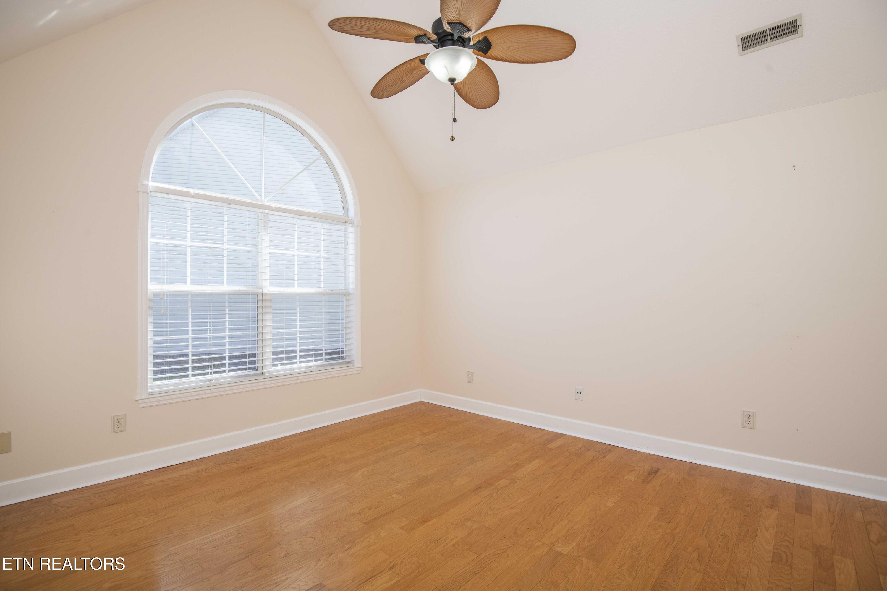 118 Channel Way Clinton, TN 37716 - Photo 25 of 46 second bed 3_1