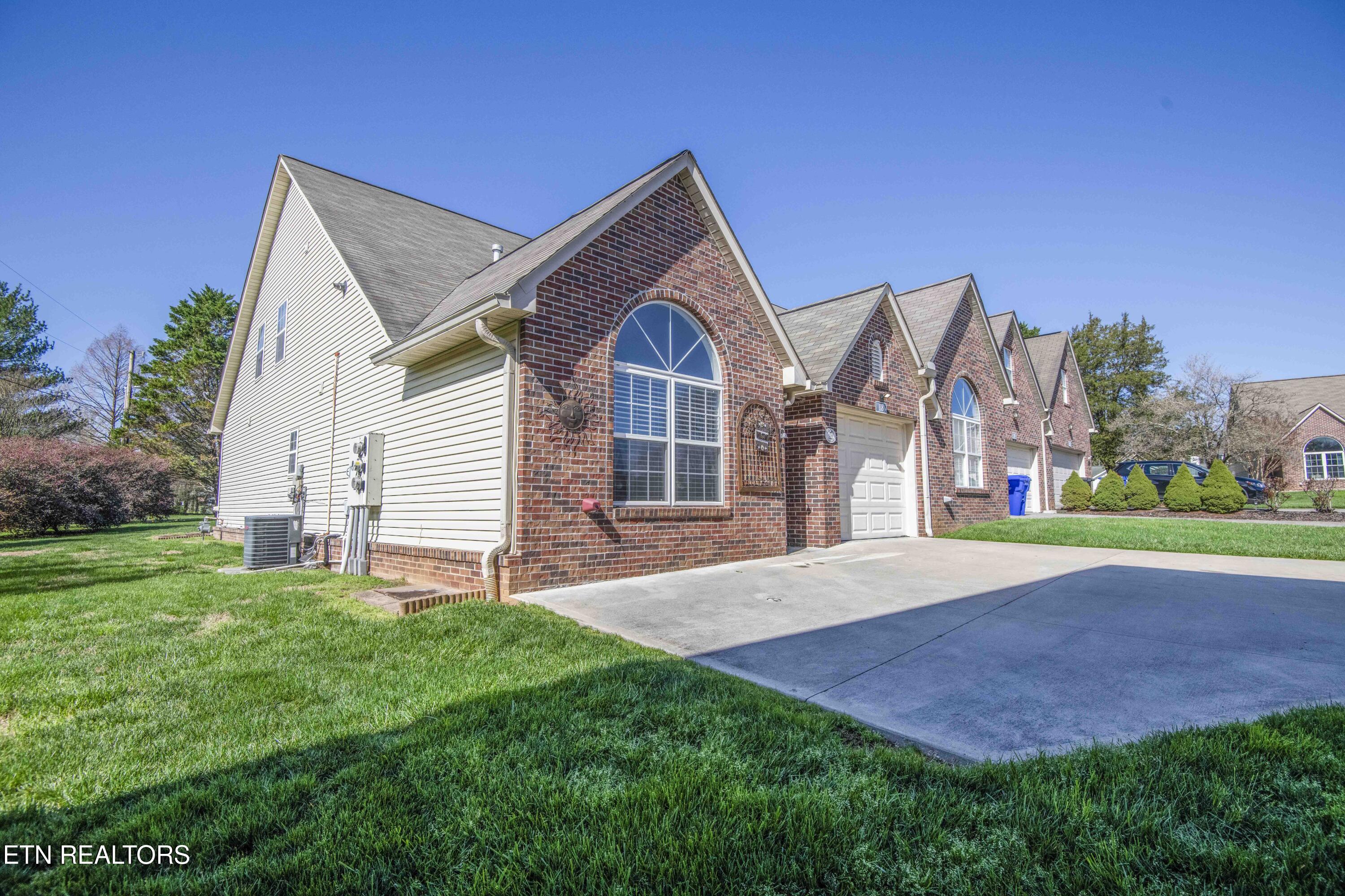 118 Channel Way Clinton, TN 37716 - Photo 3 of 46 exterior 3_1