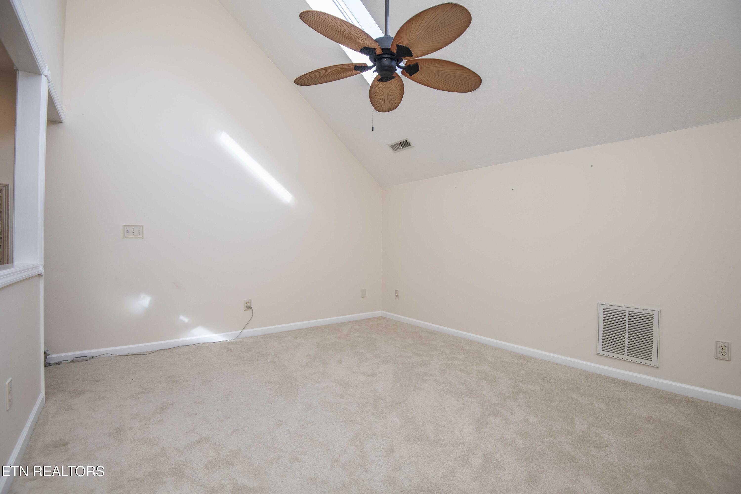 118 Channel Way Clinton, TN 37716 - Photo 36 of 46 loft_1