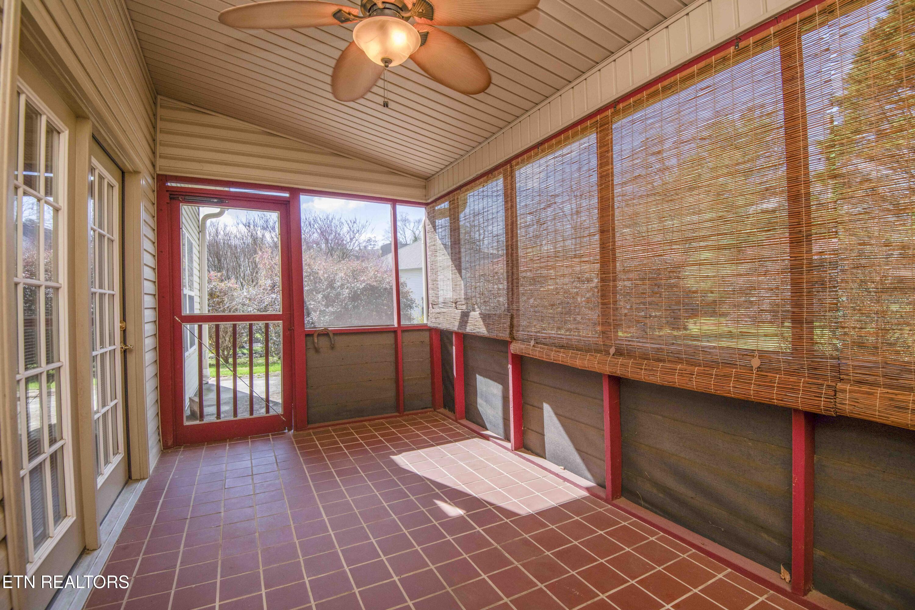 118 Channel Way Clinton, TN 37716 - Photo 39 of 46 patio 1_1