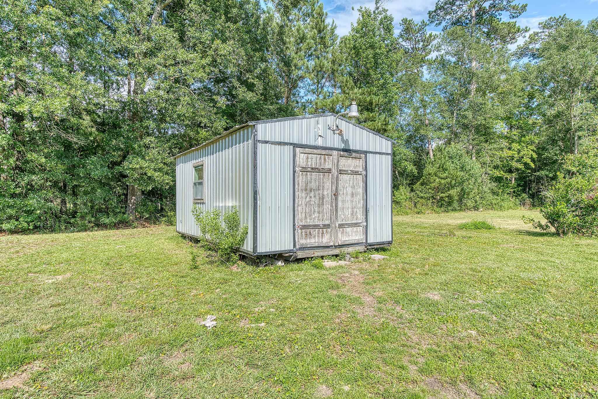 5824 Reeves Drive Silsbee, TX 77656 - Photo 40 of 46