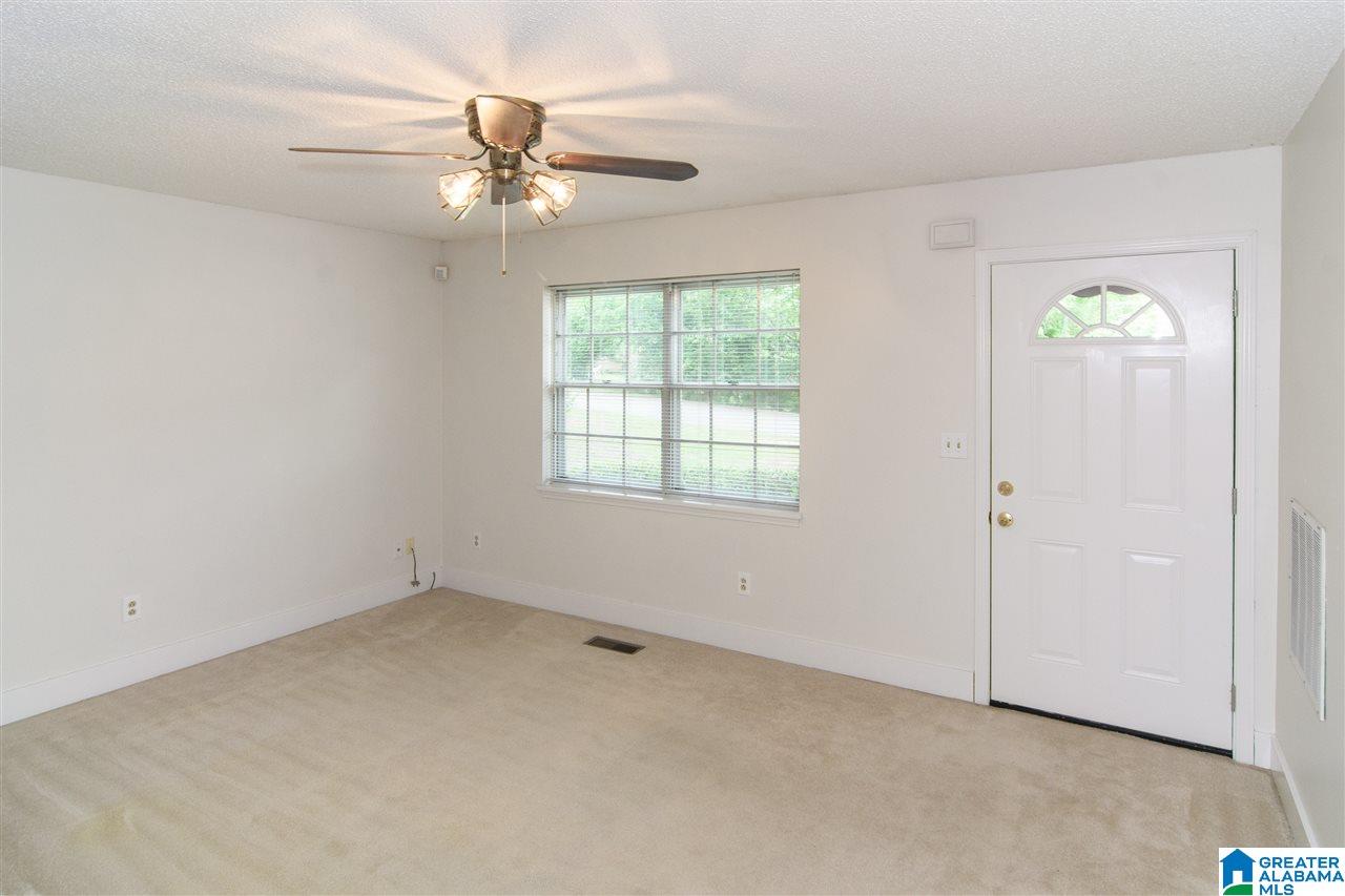 548 Overhill Drive Pelham, AL 35124 - Photo 2 of 32