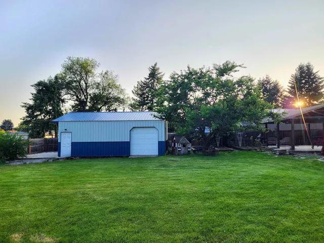 $699,900 | 4107 North Bessie Road, Spokane, WA 99212