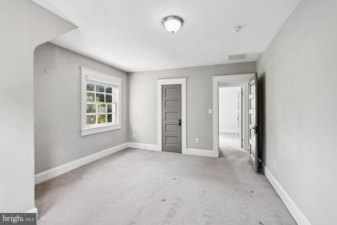 1713 Regent Road Baltimore, MD 21209 - Photo 17 of 25