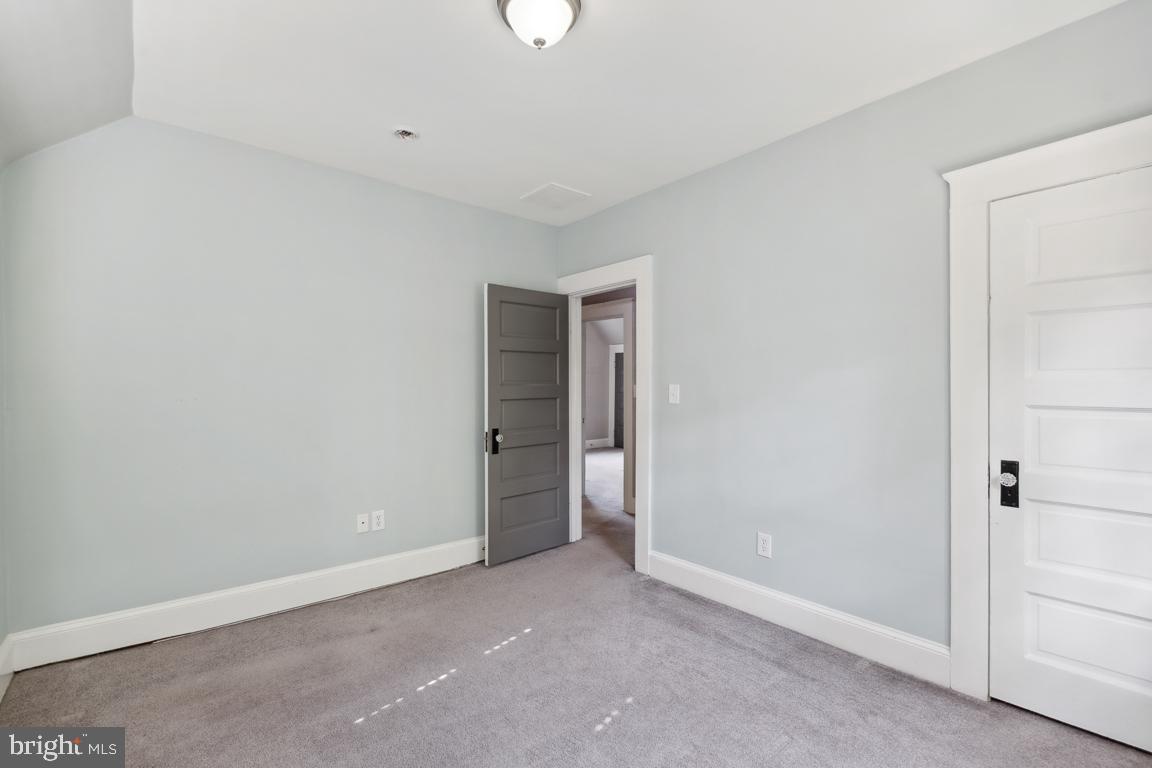 1713 Regent Road Baltimore, MD 21209 - Photo 19 of 25