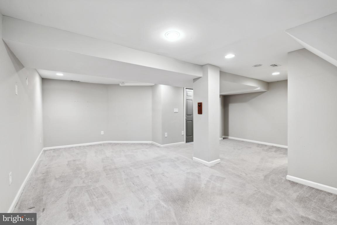 1713 Regent Road Baltimore, MD 21209 - Photo 20 of 25