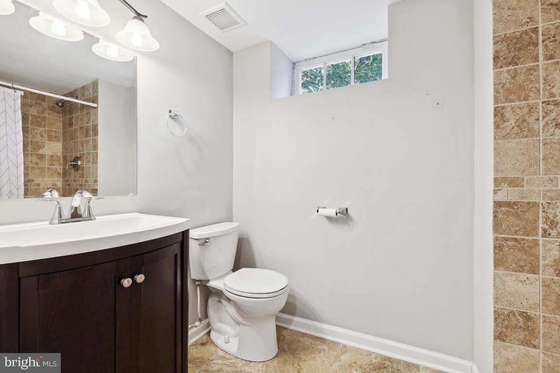 1713 Regent Road Baltimore, MD 21209 - Photo 23 of 25