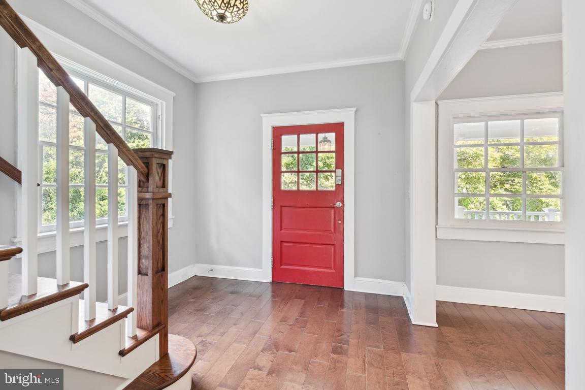 1713 Regent Road Baltimore, MD 21209 - Photo 5 of 25
