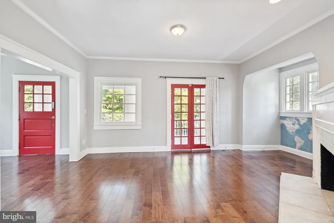 1713 Regent Road Baltimore, MD 21209 - Photo 6 of 25