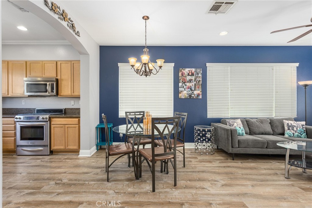 34055 Lily Road Yucaipa, CA 92399 - Photo 8 of 30 Gallery Image 8