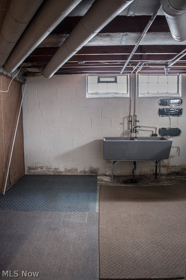 1319 Argonne Road Cleveland, OH 44121 - Photo 12 of 20 Gallery Image 12