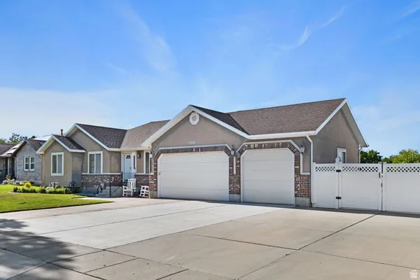 $799,000 | 1508 Brigadoon Park Drive, West Jordan, UT 84088